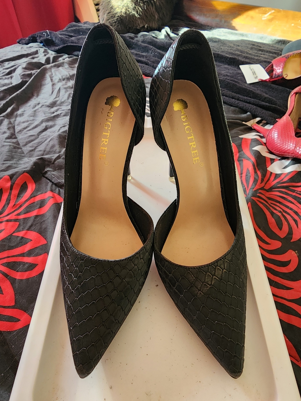 BigTree Black Pointed Toe Stiletto Pumps